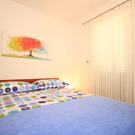 Apartment With A Parking Space Baska, Krk - 19420 *