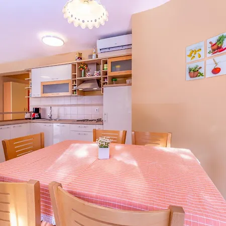 With A Parking Space Baska, Krk - 19420 Apartment Baska (Krk)