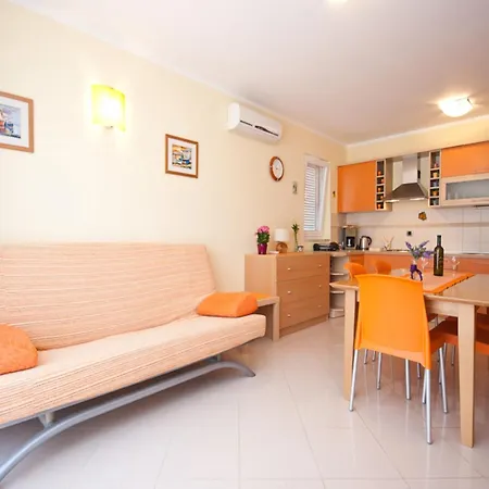 With A Parking Space Baska, Krk - 19420 Apartment Baska (Krk)