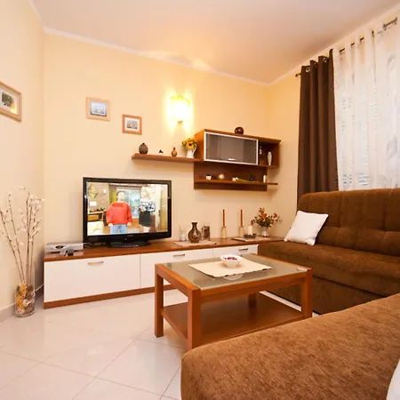 With A Parking Space Baska, Krk - 19420 Apartment *