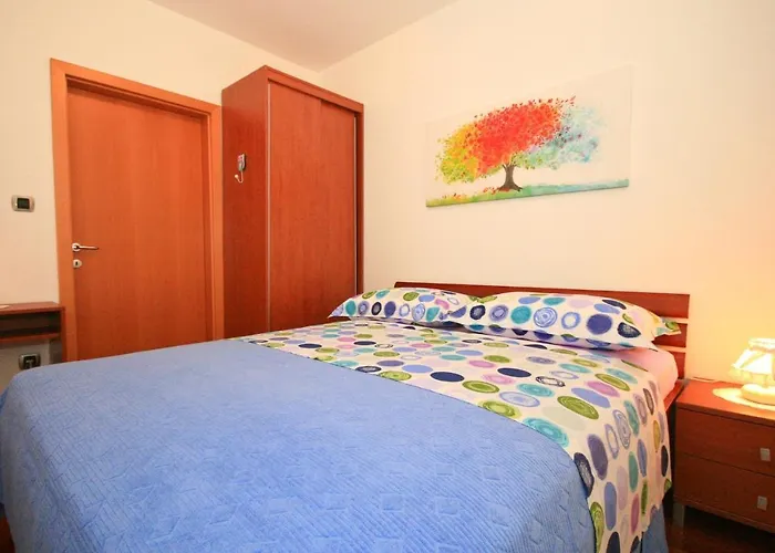 Apartament With Parking Space Baska, Krk - 19420